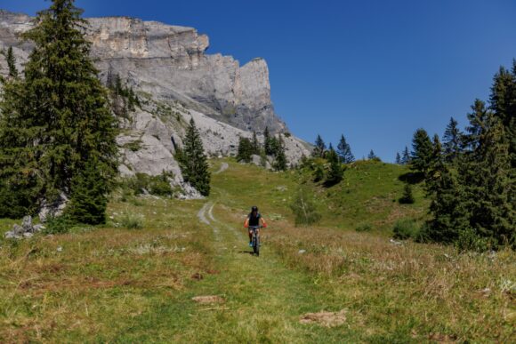 Faire du VTT accompagné